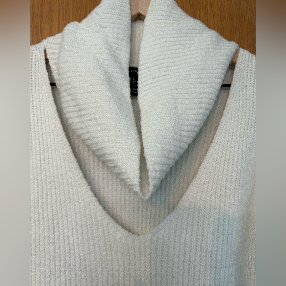 Forever 21 white ribbed knit sweater v-neck cutout choker sweater long sleeve - Picture 6 of 13